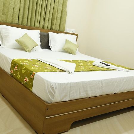 Hotel New Amirtham Inn Palni Exterior foto