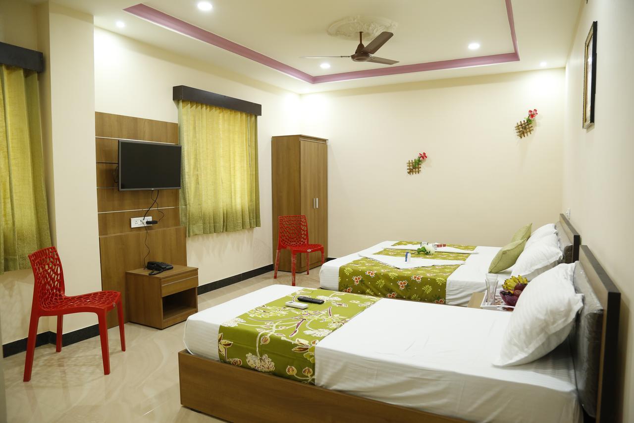 Hotel New Amirtham Inn Palni Exterior foto